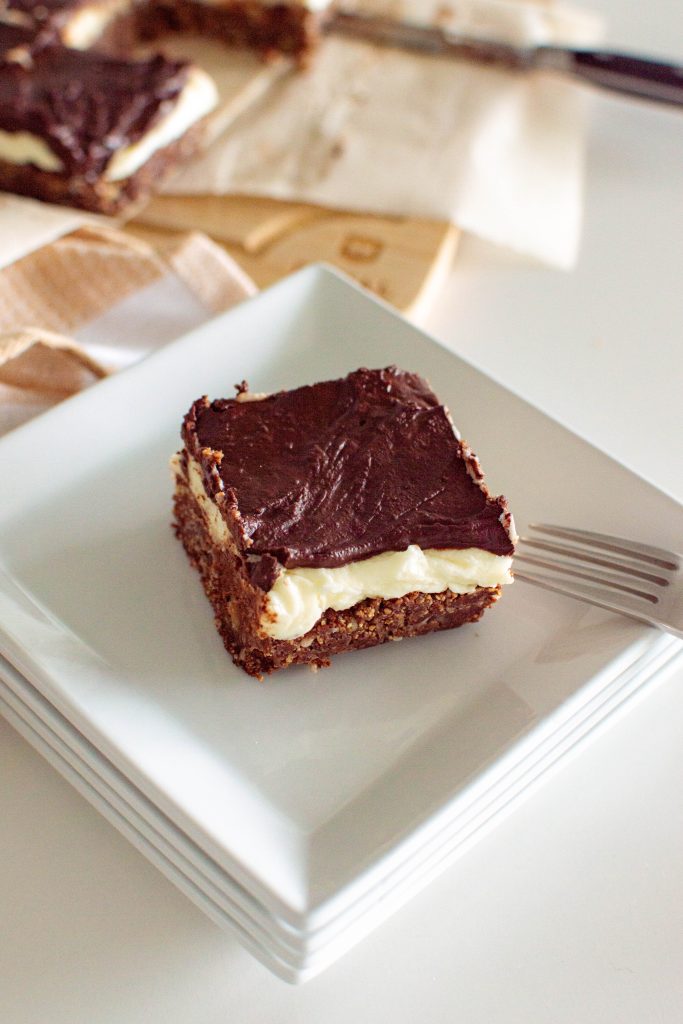 This easy Nanaimo bars recipe will have you begging for seconds (and thirds!). Each decadent layer boasts a flavor profile that blends seamlessly with one another. You’ll also love the fact that it’s a no-bake dessert!