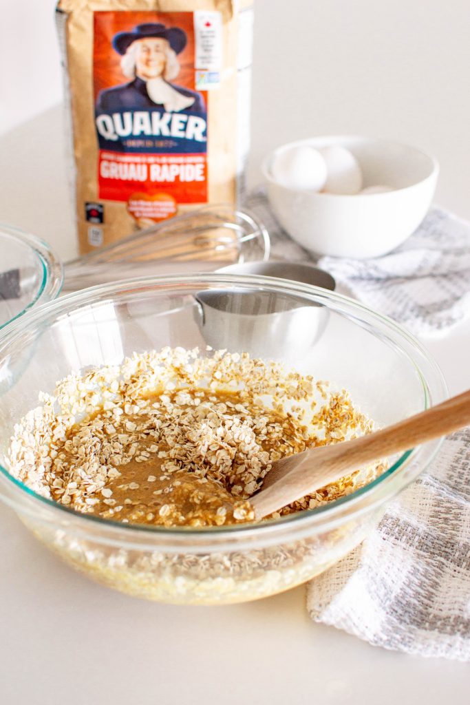 These Cashew Oat Bars are a wonderful alternative to chocolate chip cookies. Made with no granulated sugar, this snack is jam-packed full of flavor.