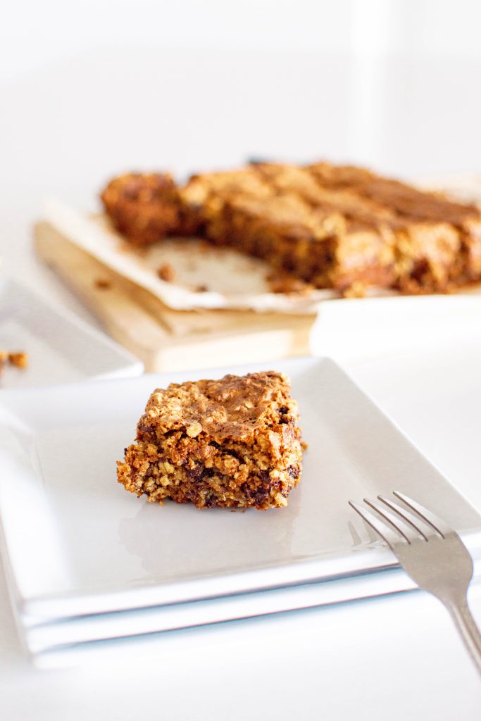 Is your sweet tooth craving something delicious but healthy! Then our oat bars are a must-try! Plus, they're made with cashew butter for an extra kick of flavor!