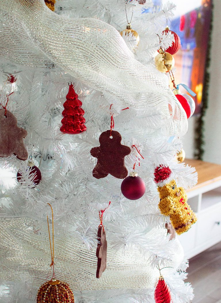 How to Make Gingerbread Cookies Ornaments With an Easy Cinnamon Salt Dough Recipe