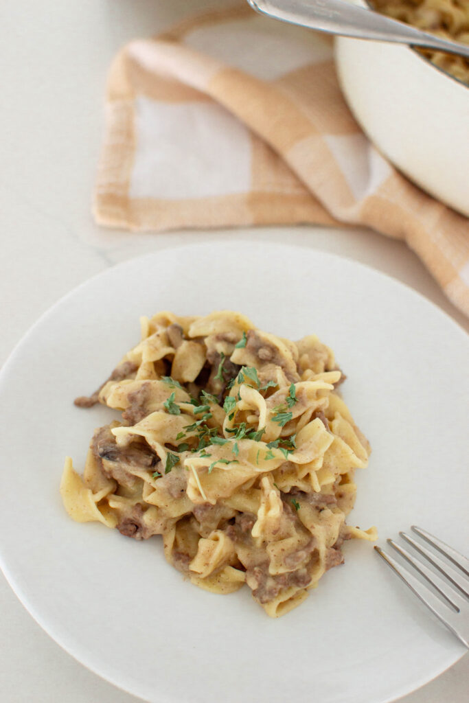 This one-pot Beef Stroganoff is an absolute game-changer. You’ll have a delicious dinner done in a few easy steps and with minimal dishes used!