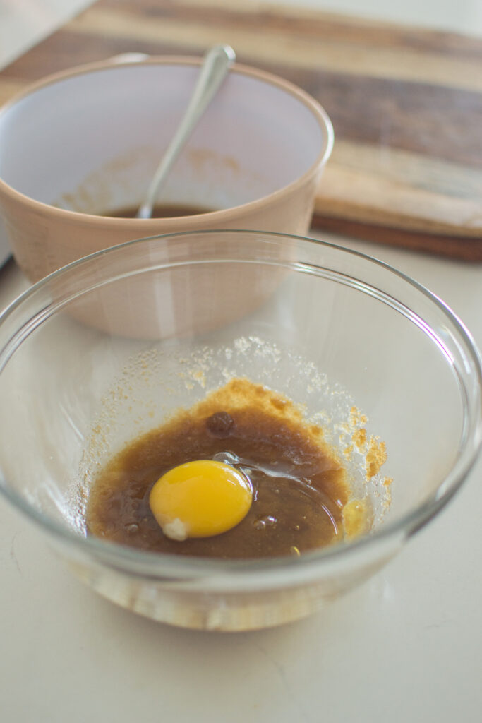 Adding an egg to white ingredients to make cookies